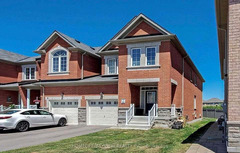 FOR LEASE | Stunning End Unit Townhome in Richmond Hill